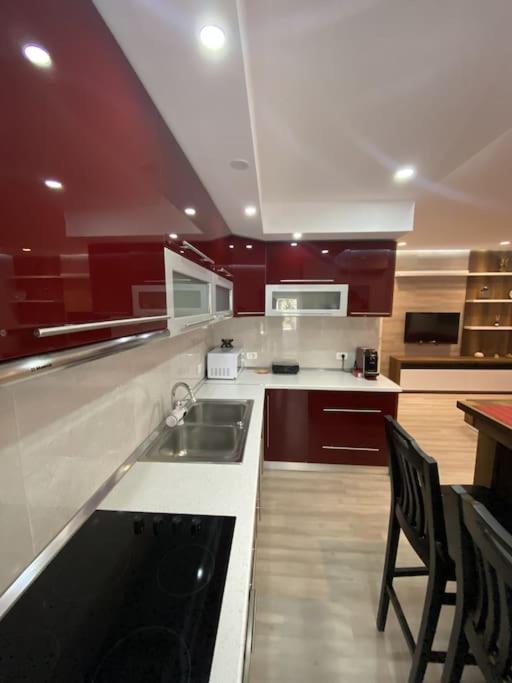 Your Home In Тирана Екстер'єр фото