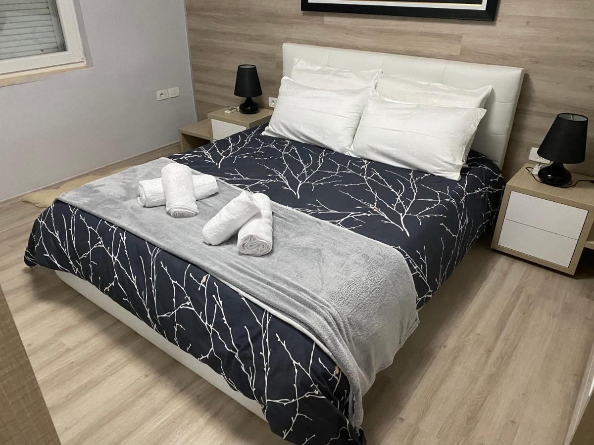 Your Home In Тирана Екстер'єр фото